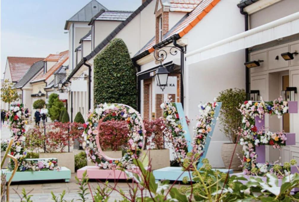 Superbe Appartement A 5 Minutes De Bus De Disneyland Serris Eksteriør bilde